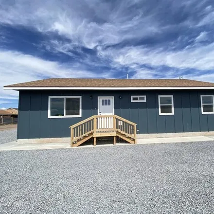 Buy this 2 bed house on 697 Earl Avenue in Snowflake, AZ 85937