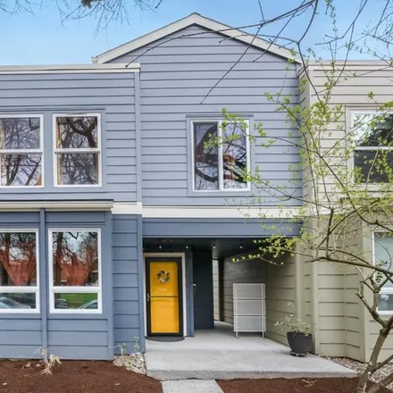 Buy this 3 bed townhouse on 3920 Southeast 16th Avenue in Portland, OR 97202