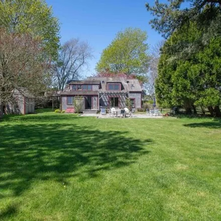 Buy this 4 bed house on 26 Somerset Lane in Nantucket, MA 02554