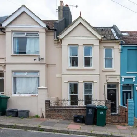 Rent this 7 bed townhouse on 31 Totland Road in Brighton, BN2 3EP