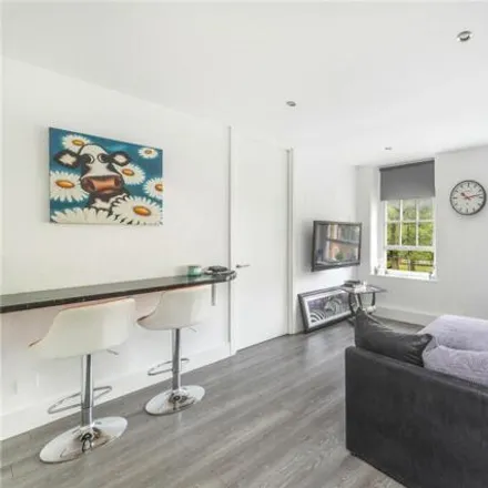Image 3 - Eastlake House, 41-59 Frampton Street, London, NW8 8LU, United Kingdom - Apartment for sale