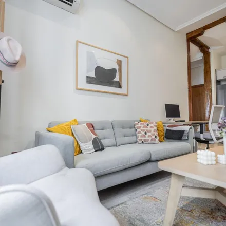Rent this 1 bed apartment on Bucólico Cafe in Calle de Barbieri, 4