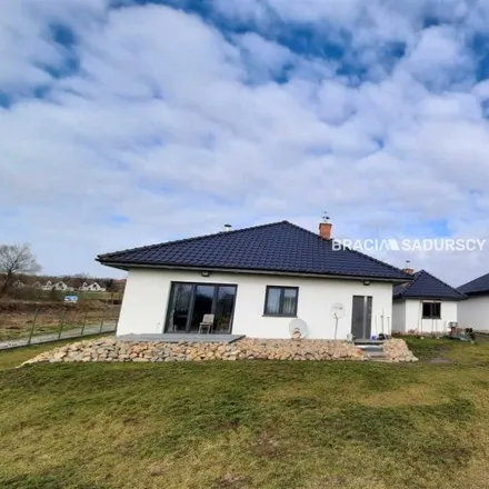 Buy this studio house on Złota 5 in 32-070 Wołowice, Poland