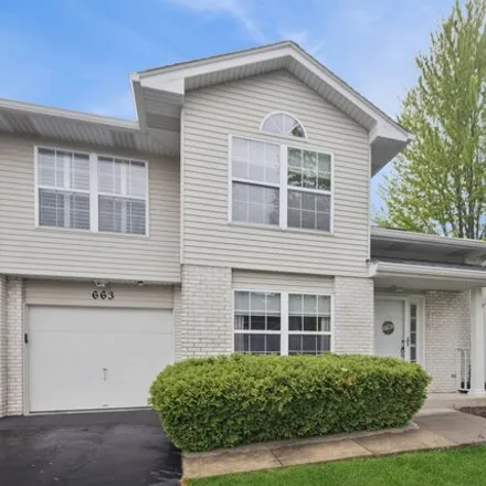 Buy this 2 bed condo on 1313 Woodchuck Lane in Naperville, IL 60563