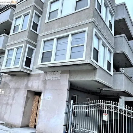 Buy this 2 bed condo on 1515 14th Avenue in Oakland, CA 94606
