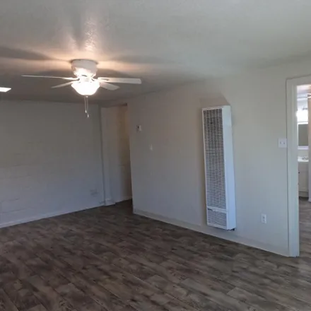 Image 5 - 6001 Kathryn Avenue Southeast, Albuquerque, NM 87108, USA - Duplex for rent