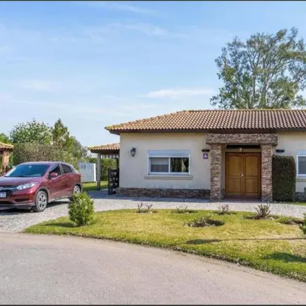 Buy this 3 bed house on unnamed road in Fátima, B1629 CFE Fátima