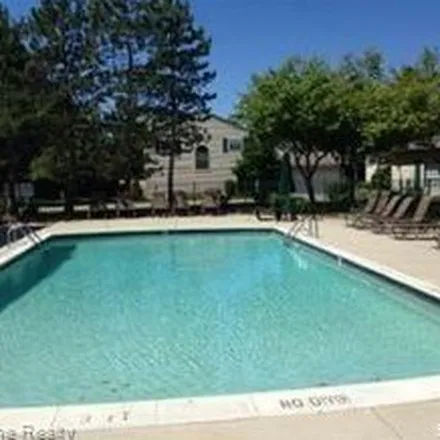 Image 8 - 5641 Drake Hollow Drive West, West Bloomfield Township, MI 48322, USA - Townhouse for rent