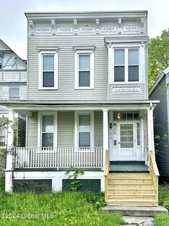 Rent this 4 bed house on 316 Western Avenue in City of Albany, NY 12203