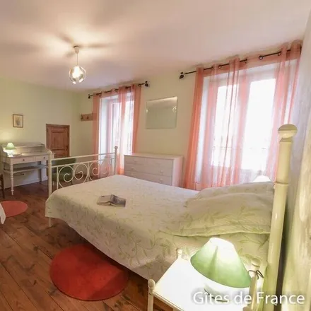 Rent this 3 bed house on Rue du Sancy in 63710 Saint-Nectaire, France