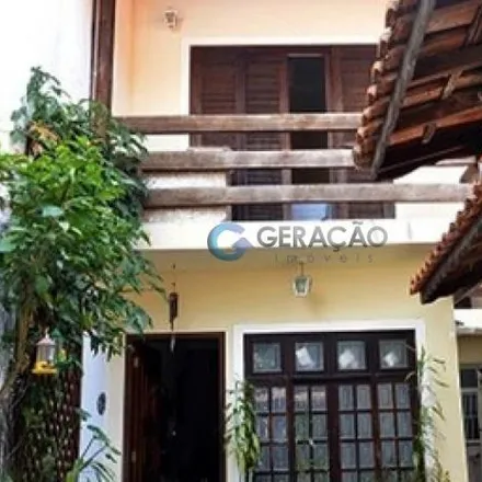 Buy this 3 bed house on Rua João José da Silva in 31 de Março, São José dos Campos - SP