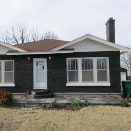 Buy this 2 bed house on 352 South Walnut Street in Steele, Pemiscot County