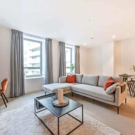 Buy this studio apartment on 10 Park Drive in London, E14 9GD