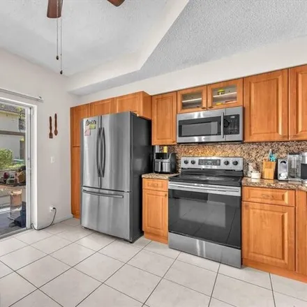 Image 8 - 9850 Northwest 57th Manor, Westview Village, Coral Springs, FL 33076, USA - House for sale