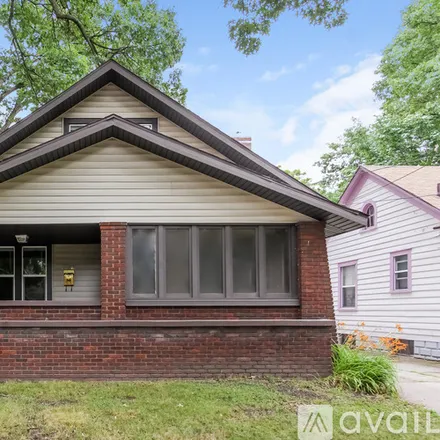 Rent this 5 bed house on 1022 Calvin Avenue Southeast