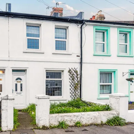 Rent this 2 bed townhouse on J.W. Ceramics in Newland Road, Worthing