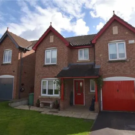 Buy this 4 bed house on Reyden Mews in Leeds, LS12 4NF