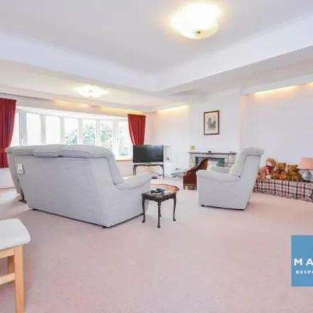 Image 4 - Priory Road, Newcastle-under-Lyme, ST5 2EW, United Kingdom - House for sale