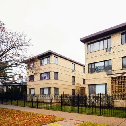 Rent this 1 bed house on 6715-6721 North Hermitage Avenue in Chicago, IL 60626