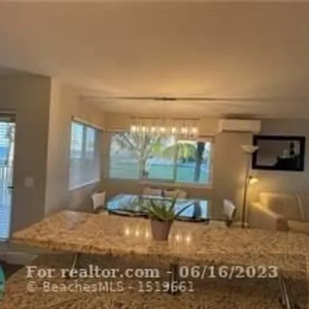 Image 5 - Coral Key Inn, Washingtonia Avenue, Lauderdale-by-the-Sea, Broward County, FL 33303, USA - Condo for rent