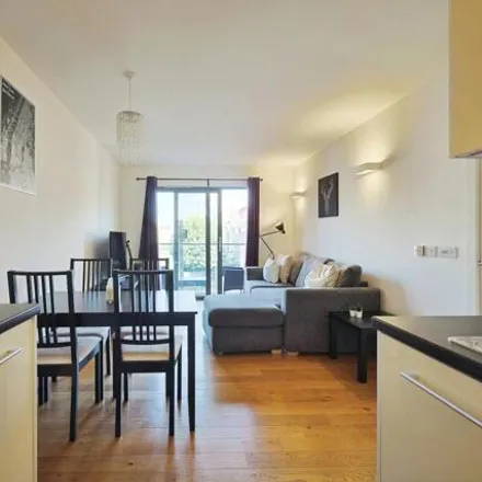 Image 2 - 79 Fermoy Road, Camden, Great London, W9 - Apartment for sale