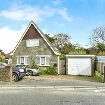 Buy this 3 bed house on 66 St John's Hill in Ryde, PO33 1ES