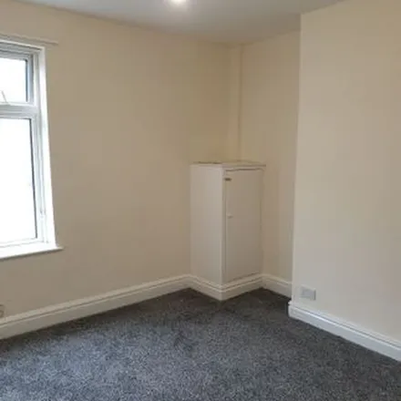 Image 6 - Knoclaid Road, Liverpool, L13 8DB, United Kingdom - Townhouse for rent