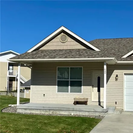 Buy this 3 bed condo on 650 Antelope Circle in Billings, MT 59105