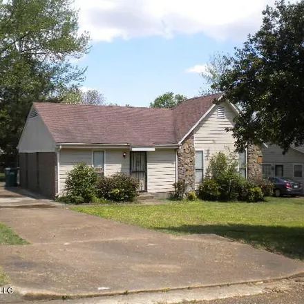 Rent this 3 bed house on 726 Pinestone Place in Southaven, MS 38671