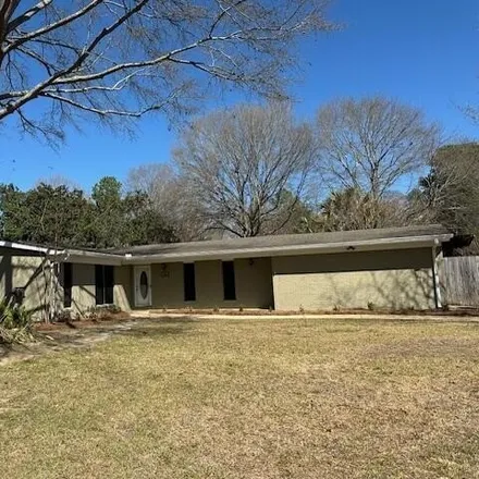 Buy this 4 bed house on Rollingwood Avenue in Brandon, MS 39042