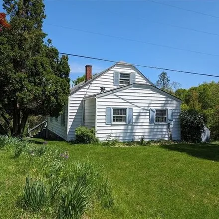 Image 2 - 416 Highland Ridge Road, Buffalo Township, PA 15323, USA - House for sale