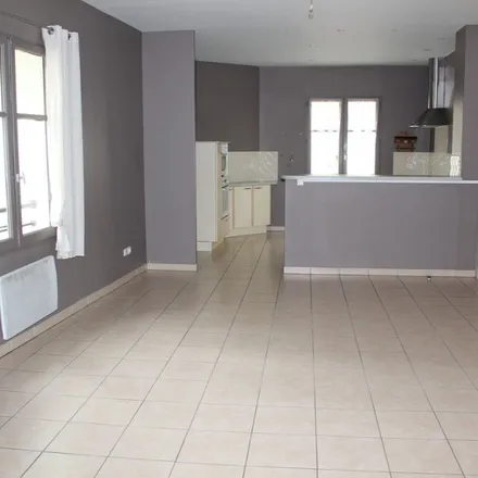Rent this 3 bed apartment on 12 Place Saint-Marc in 30400 Villeneuve-lès-Avignon, France
