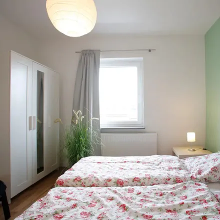 Rent this 3 bed apartment on Neuer Kamp 7 in 20359 Hamburg, Germany