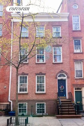 Rent this 4 bed townhouse on 282 West 11th Street in New York, NY 10014