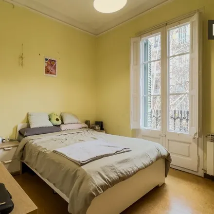 Rent this 5 bed room on Carrer d'Aribau in 08001 Barcelona, Spain