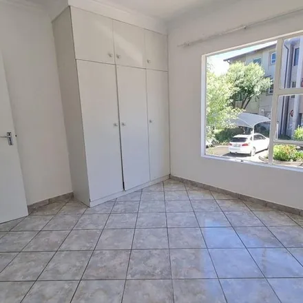 Rent this 3 bed townhouse on Abbotts College Johannesburg South in Columbine Avenue, Suideroord