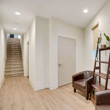 Image 6 - Gower Street, Los Angeles, CA 90028, USA - Condo for sale