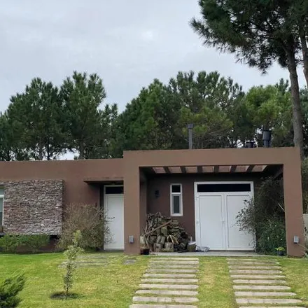 Rent this 2 bed house on unnamed road in Partido de La Costa, Costa Esmeralda