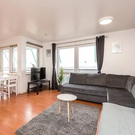 Rent this 3 bed apartment on City of Edinburgh in EH7 6AL, United Kingdom