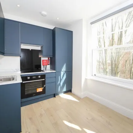 Rent this 1 bed apartment on Buff Lifestyle Salon in Station Road, Winchmore Hill