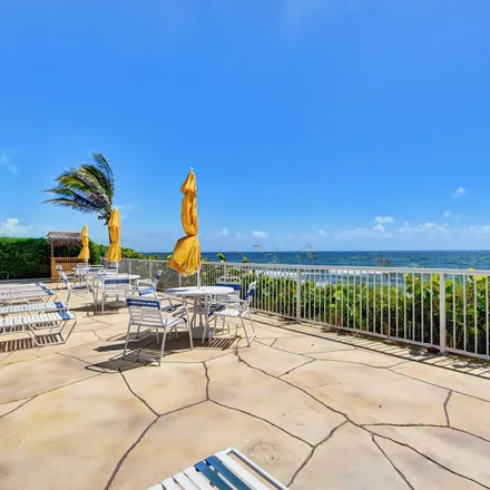 Image 7 - 3232 South Ocean Boulevard, Palm Beach, Palm Beach County, FL 33480, USA - Apartment for rent