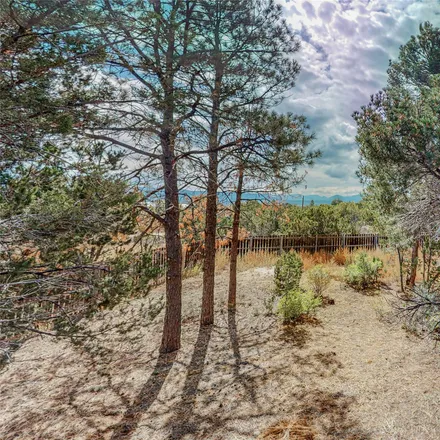 Image 5 - 205 Rio Bravo Drive, Los Alamos County, NM 87547, USA - House for sale