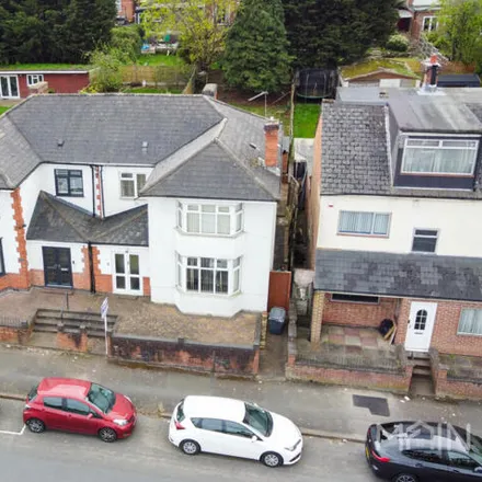 Buy this 3 bed duplex on Evington Lane in Leicester, LE5 5PF