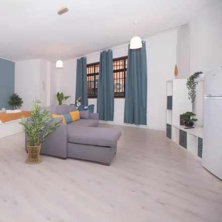Rent this studio apartment on Rua de Rodolfo de Araújo in 4000-478 Porto, Portugal