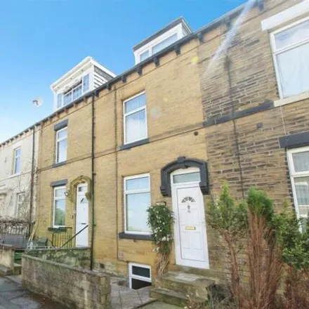 Buy this 3 bed townhouse on Glendare Road in Bradford, BD7 2QH