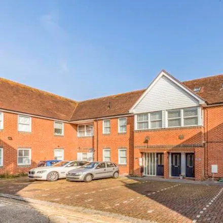 Rent this 2 bed room on 31-32 Chapel Street in Chichester, PO19 1DL