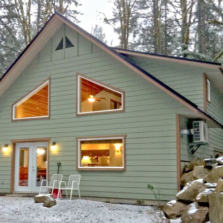 Rent this 4 bed house on Mount Baker Highway in Warnick, WA 98066