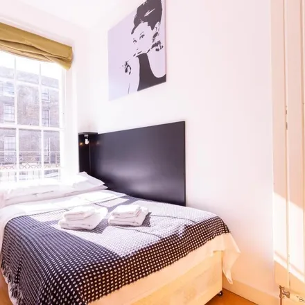 Rent this studio apartment on 194 North Gower Street in London, NW1 2NR