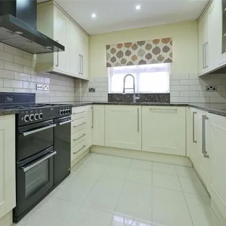 Image 4 - Arbour Drive, Lower Darwen, BB2 4LF, United Kingdom - House for rent