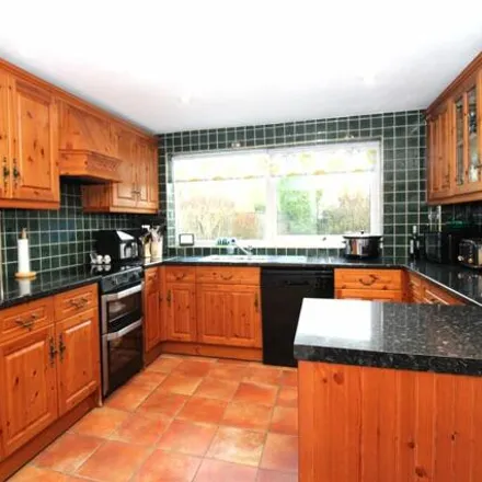 Image 3 - Fairlawn, Swindon, SN3 6EU, United Kingdom - House for sale